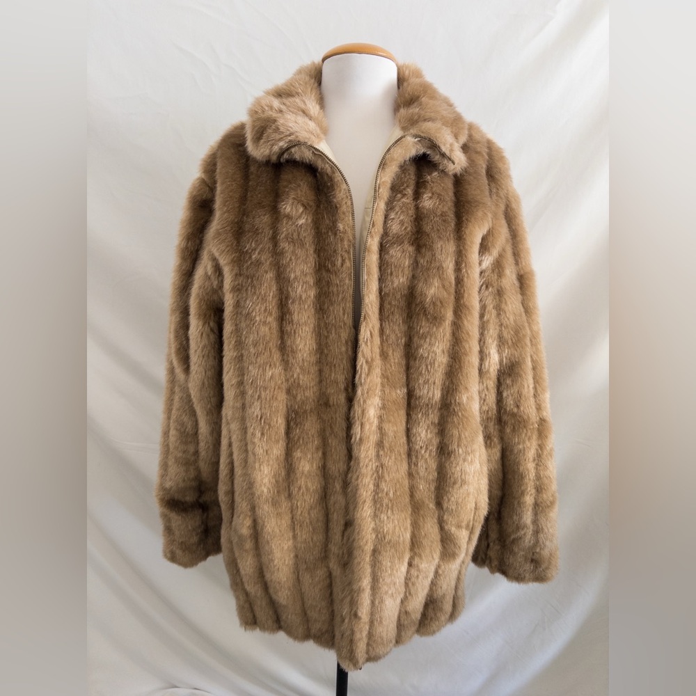 Atelier by B Thomas Reversible Faux Fur Coat M Tan Beige Zip Winter Jacket Glam